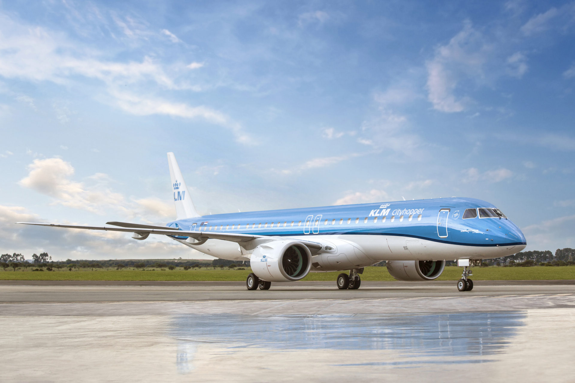 Klm Recebe Seu Primeiro Jato Embraer E E Poder A Reo Avia O