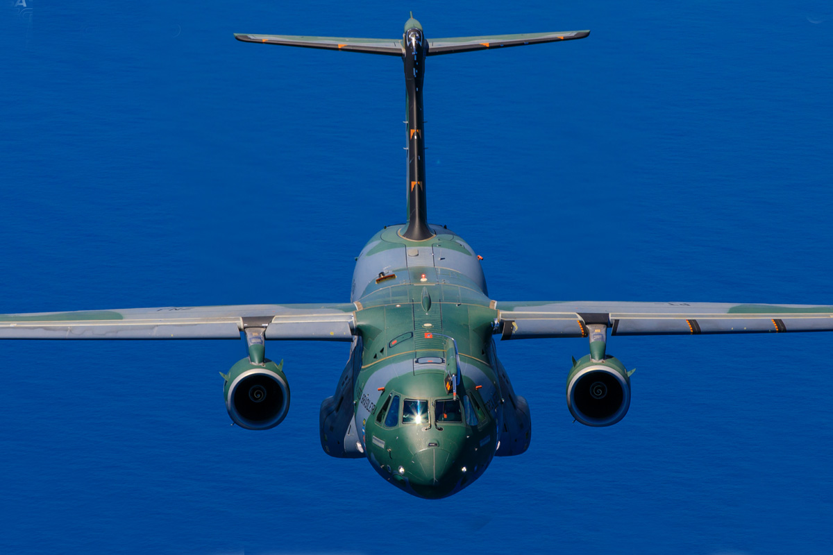 Embraer KC-390: conhecemos o maior veículo sobre rodas feito no Brasil