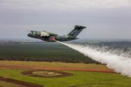 KC-390 supera meio milhão de litros de água no combate aos incêndios no Pantanal
