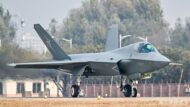 China revela o caça stealth J-35A destinado à Força Aérea Chinesa