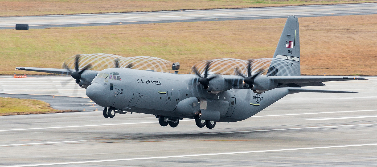 HISTORIA DA AVIAÇÃO: O principal concorrente do KC-390