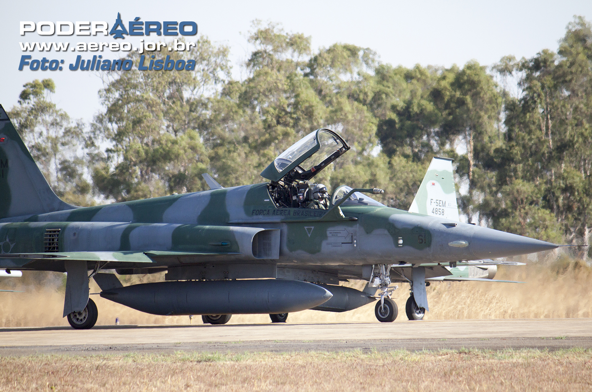 Força Aérea Brasileira Treina Combate Aéreo Além Do Alcance Visual Em ...