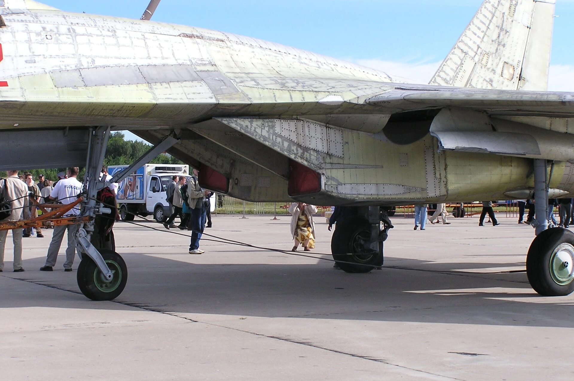 Sukhoi P-42, O Su-27 Modificado Para Quebrar Os Recordes Do F-15 Streak ...